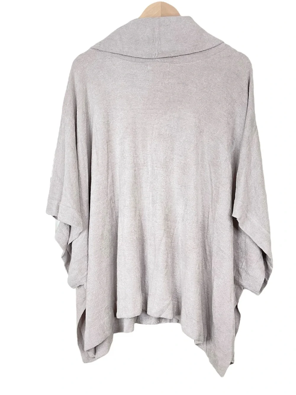 Barefoot Dreams Cozychic Ultra Lite Cowl Neck Poncho Size 3X